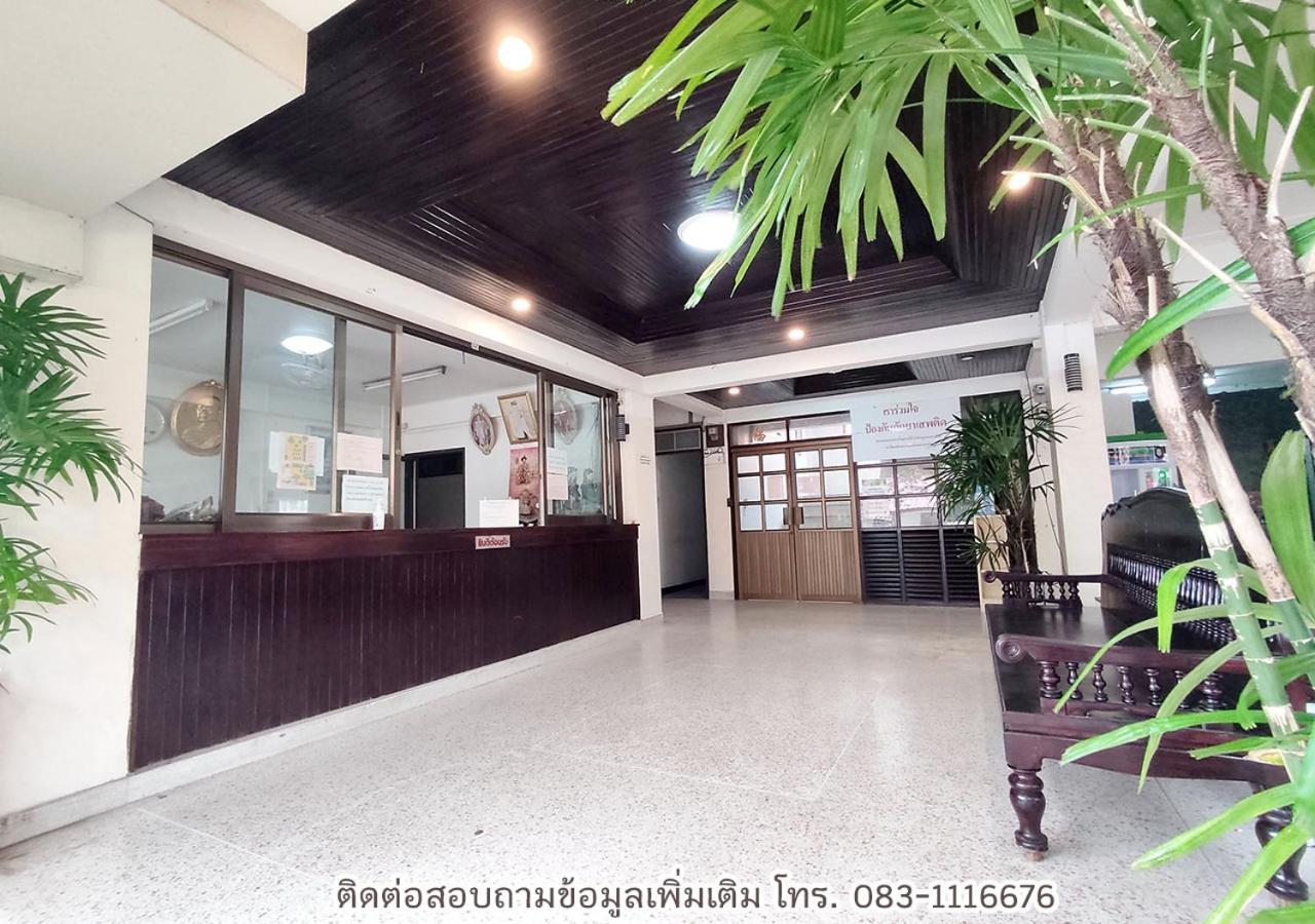 Jaroonwej Bangsaen Hotel Bagian luar foto